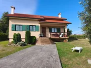 Chalet con piscina en el raso, ares