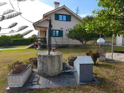 Chalet con piscina en el raso, ares