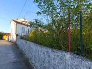 Dos viviendas independientes con finca en ferrol