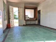 Vivienda de 4 plantas con finca en mugardos