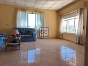 Vivienda de 4 plantas con finca en mugardos