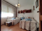 Voluminoso chalet en ares