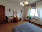 Voluminoso chalet en ares