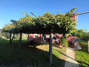 Voluminoso chalet en ares