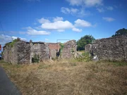 Finca rústica con edificación de piedra en San Sadurniño