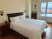 Amplio piso con ascensor, garaje y terraza en ferrol (centro)