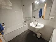 Amplio piso con ascensor, garaje y terraza en ferrol (centro)