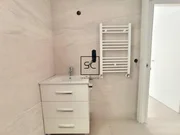 Piso reformado con garaje y trasteros en esteiro, ferrol