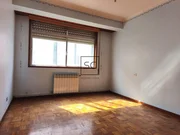 Piso con ascensor en santa cecilia, narón