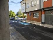 Bajo comercial en Santa Cecilia, Narón.