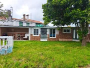 Casa con finca, bodegas y garaje en San Juan de Piñeiro, Mugardos.
