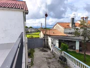 Casa con finca, bodegas y garaje en San Juan de Piñeiro, Mugardos.