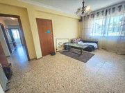 Casa independiente con dos viviendas y finca en Doso, Narón
