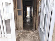 Casa con garajes y bodega en Neda.