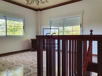 Casa con finca en san saturniño