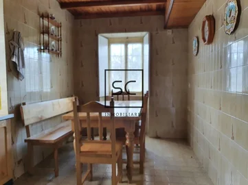 Casa con finca en san saturniño