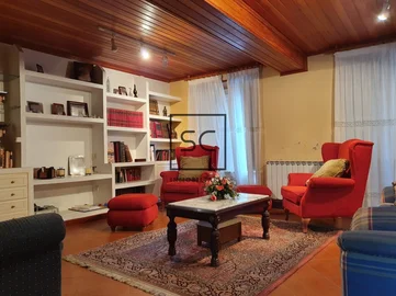 Casa con finca y bodega en maniños, fene