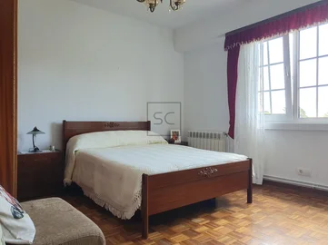 Casa con bodega y finca en san pedro de nos, oleiros