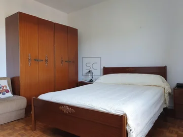 Casa con bodega y finca en san pedro de nos, oleiros