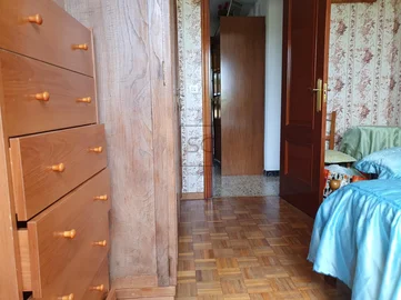 Casa con bodega y finca en san pedro de nos, oleiros