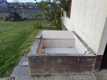 Casa con bodega y finca en san pedro de nos, oleiros