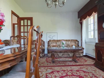 Casa con bodega y finca en san pedro de nos, oleiros