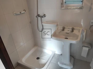 Adosado con 5 habitaciones en santa marina, ferrol