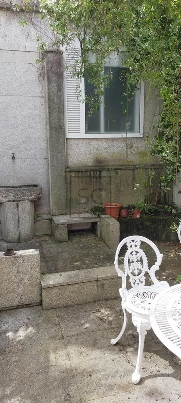 Local con patio en fajardo-ferrol