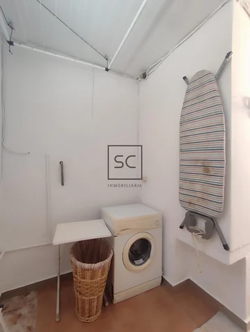 Bajo vivienda con jardín en fene