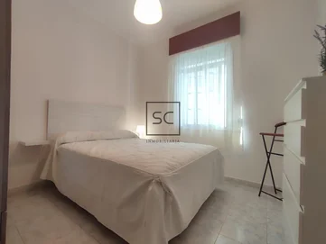 Bajo vivienda con jardín en fene