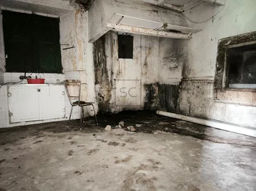 Casa de piedra para reforma integral con gran finca