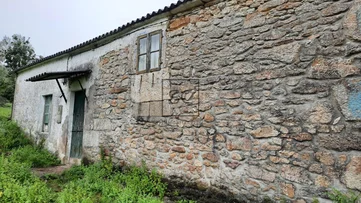 Casa de piedra para reforma integral con gran finca