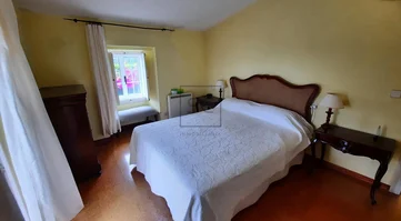 Casa de piedra con vistas al mar en doniños