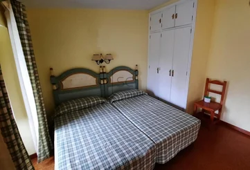 Casa de piedra con vistas al mar en doniños