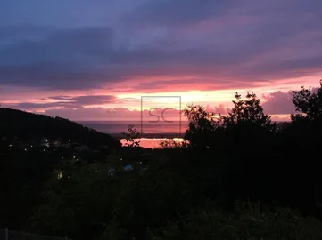 Casa de piedra con vistas al mar en doniños