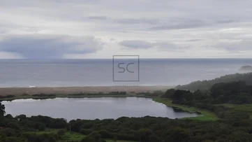 Casa de piedra con vistas al mar en doniños