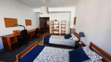 Piso de 4 dormitorios en esteiro