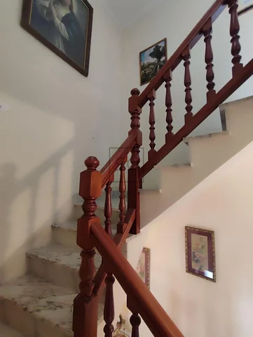 Casa adosada en el centro de ares con terraza y vistas parciales al mar
