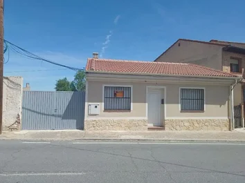 Casa O Chalet Independiente En Venta En Calle Lastras Del Dozo, 3