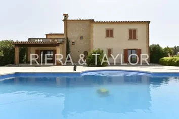 Casa Rural En Venta En Manacor Centro