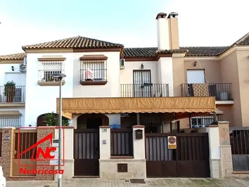 Casa O Chalet Independiente En Venta En El Cuervo De Sevilla