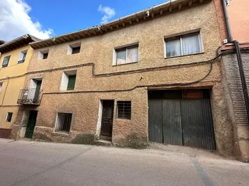 Casa O Chalet Independiente En Venta En Calle Rúa, 17