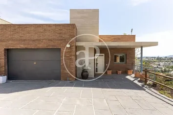 Casa O Chalet En Venta En Avenida De Mossèn Batlle