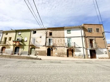 Casa De Pueblo En Venta En De La Creu, 33