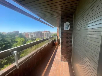 Piso En Venta En Paseo Del Salón