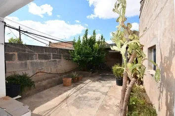 Casa De Pueblo En Venta En Calle De Sureda