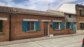 Casa De Pueblo En Venta En Calle Rosalía De Castro, 11