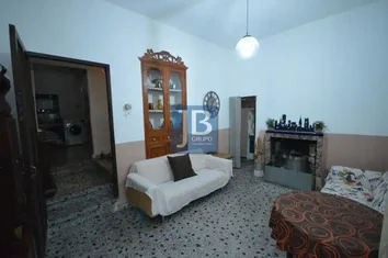 Casa De Pueblo En Venta En Plaza De La Vila