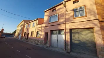 Casa O Chalet Independiente En Venta En Calle  Del Carmen, 74