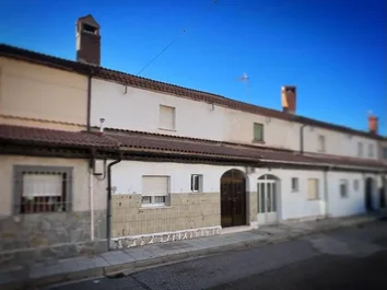 Casa De Pueblo En Venta En Calle Dos De Mayo, 15